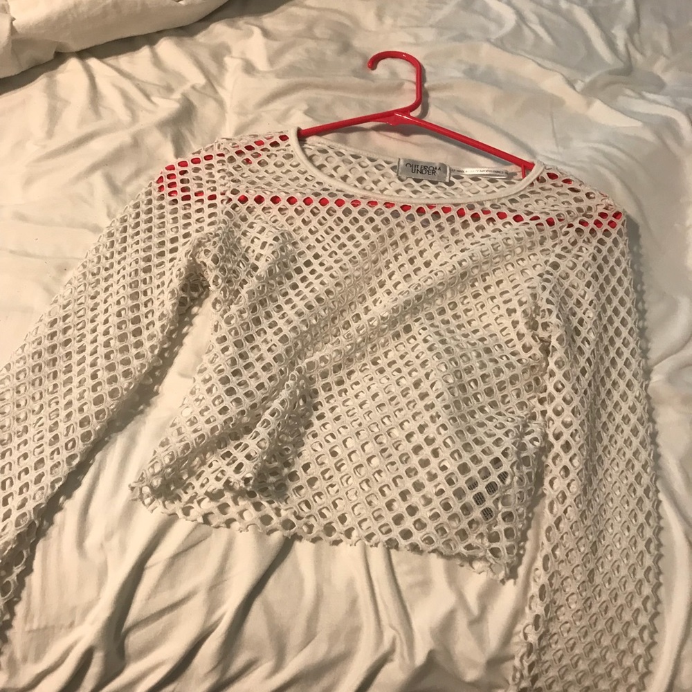 White crop top w holes